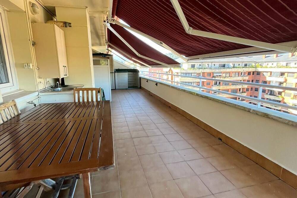 Entire apartment, 30 Seg. de la Plage et 8 du Cntre Historique, Ideal Pour se Détendre en Famille in Castro-Urdiales, Cantabrian Coast