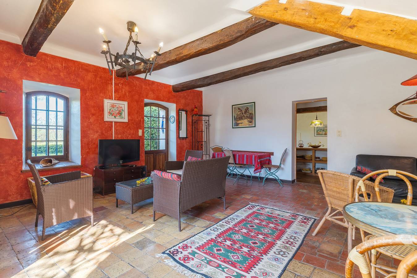 Conciergerie Château D'Allemagne mit privater Terrasse, Gemeinschaftsgarten und Wlan in Allemagne-en-Provence, Regionaler Naturpark Verdon