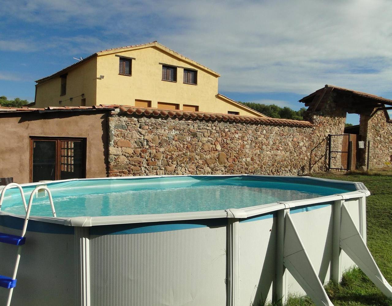 Casa rural 'Can Llevorer' con vistas a la montaña, piscina privada y terraza privada in Caldas de Montbui, Interior de Barcelona