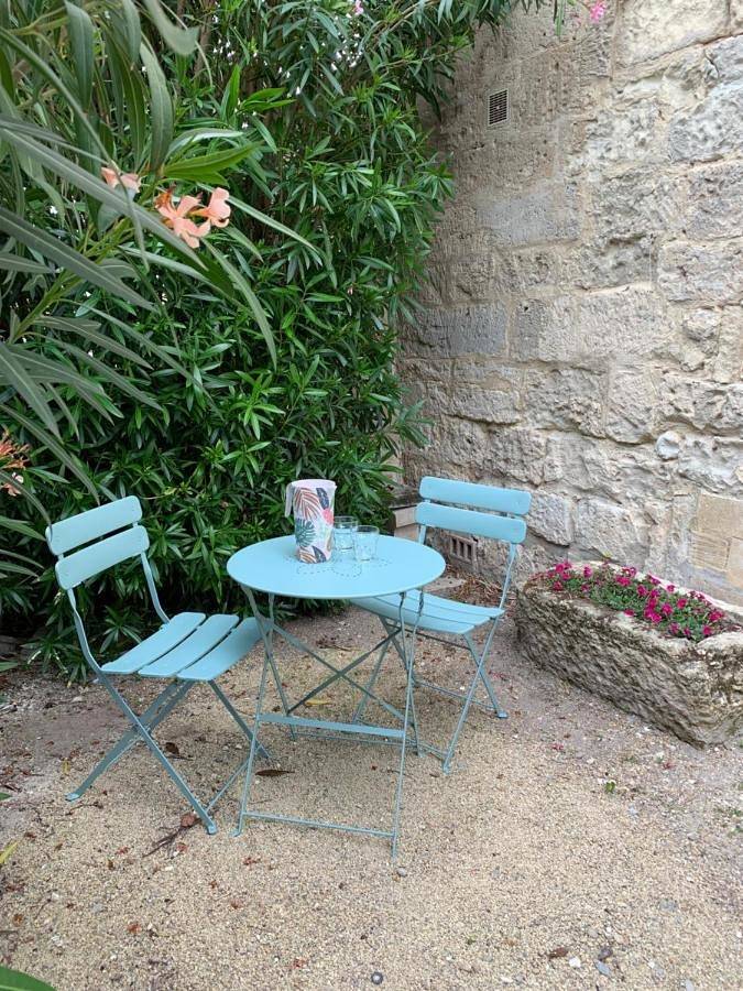 Location de vacances pour 2 personnes, avec terrasse à Fontvieille - 2