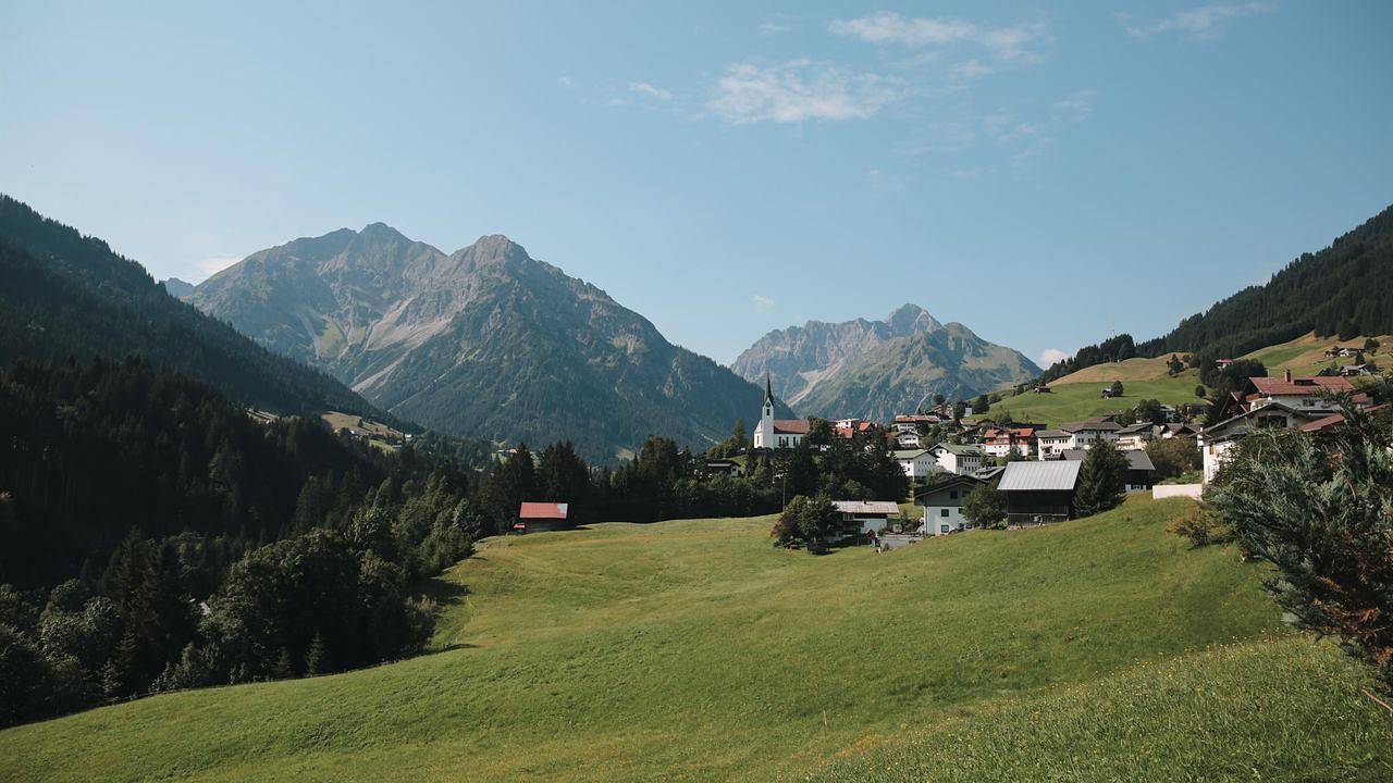 Geheel vakantieappartement, Vakantieappartement voor 4 personen met tuin in Hirschegg Kleinwalsertal, Mittelberg