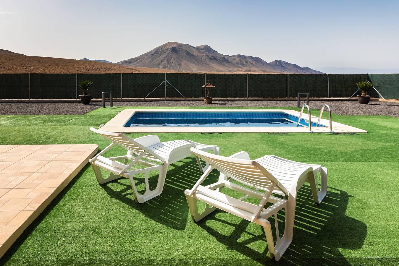 Tranquila villa Ralue con piscina, terraza y jardín in Tuineje, Fuerteventura