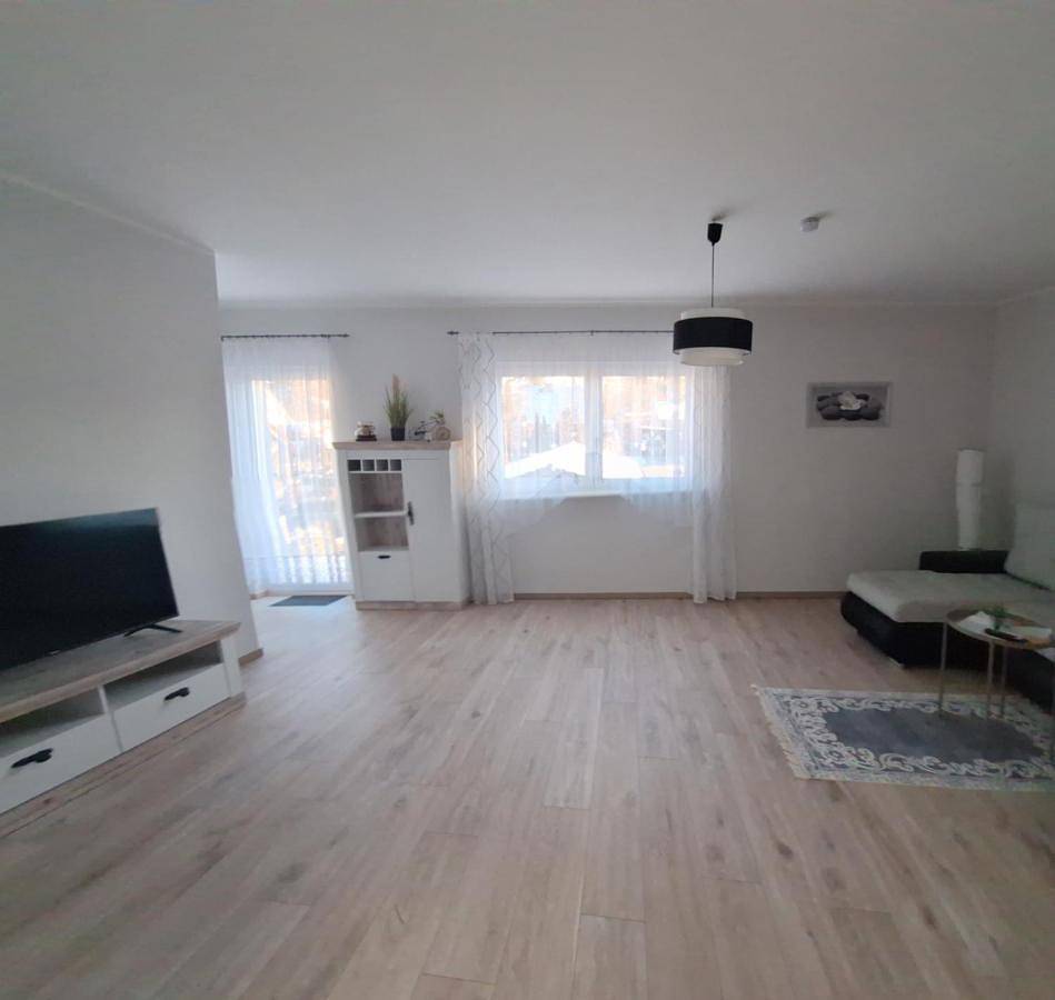 Ganze Wohnung, Ferienwohnung Lindenblick in Ahrensfelde, Barnimerland Region