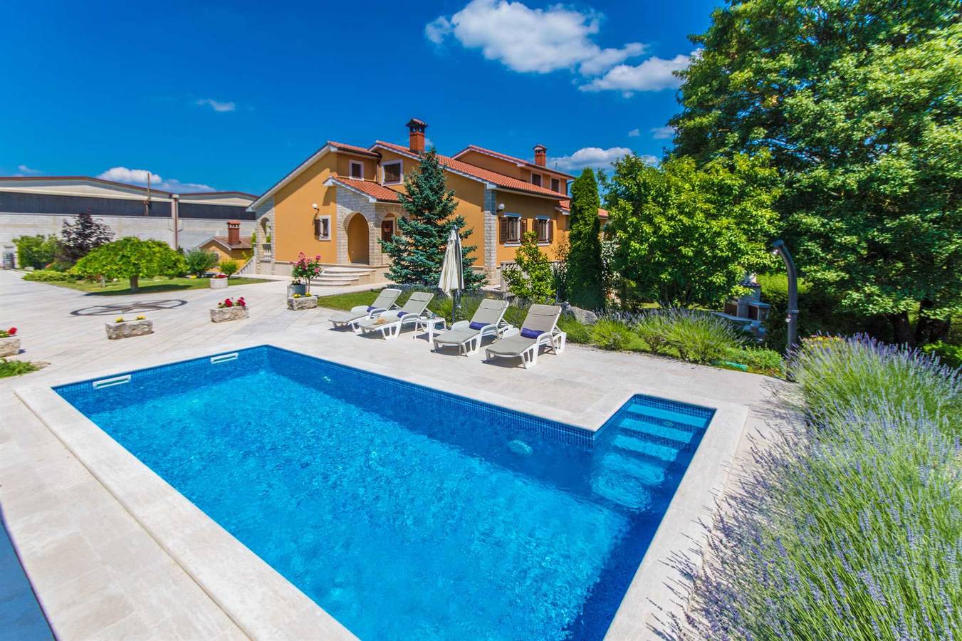 Appartamento vacanze a Pisino a partire da 140€ a notte