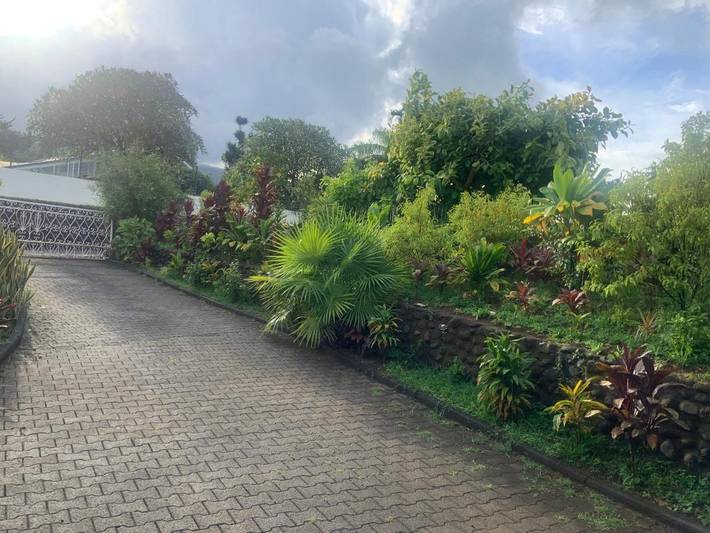Chambre d’hôte pour 2 personnes, avec vue et jardin ainsi que piscine et terrasse dans Punaauia - 4