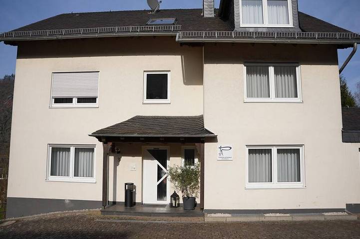 Ferienwohnung für 2 Personen, mit Sauna und Balkon in Cochem