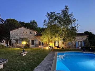 Gîte pour 2 personnes, avec jardin ainsi que piscine et vue, animaux acceptés à Montayral