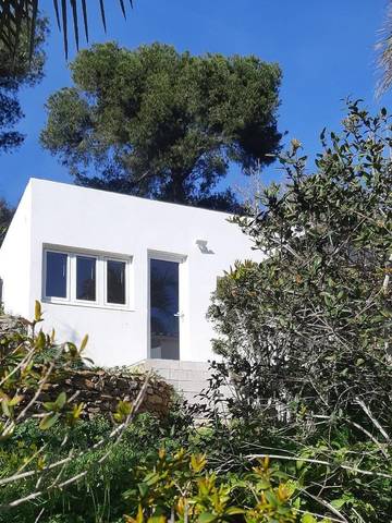 Gîte pour 2 personnes, avec terrasse ainsi que jardin et vue dans Île du Levant