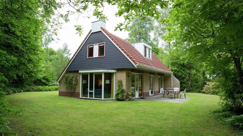 Vakantiehuis voor 10 personen, met terras en tuin in Lemele