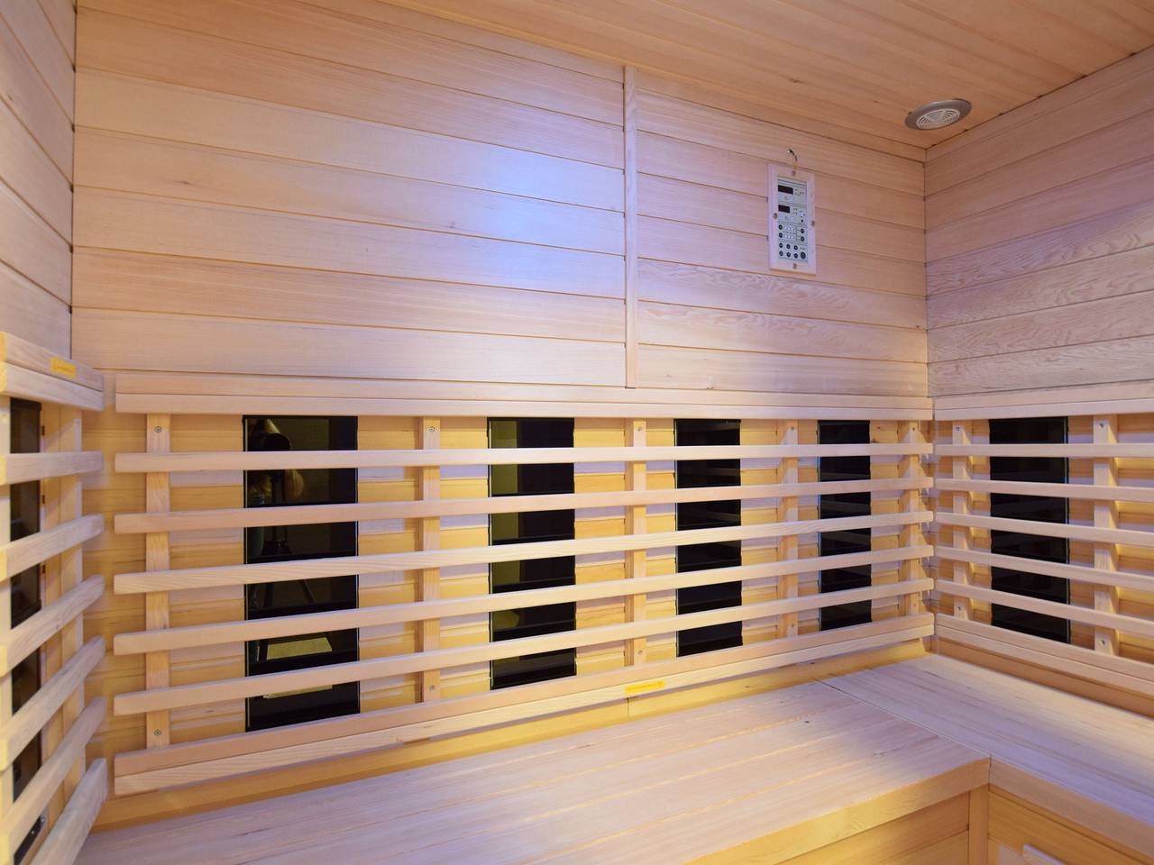 Ferienhaus in Noville mit Sauna in Bastnach, Parc naturel Haute-Sûre Forêt d'Anlier
