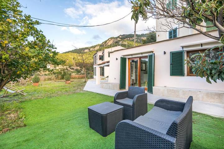 Gîte pour 2 personnes, avec vue ainsi que jardin et balcon à Estellencs - 4