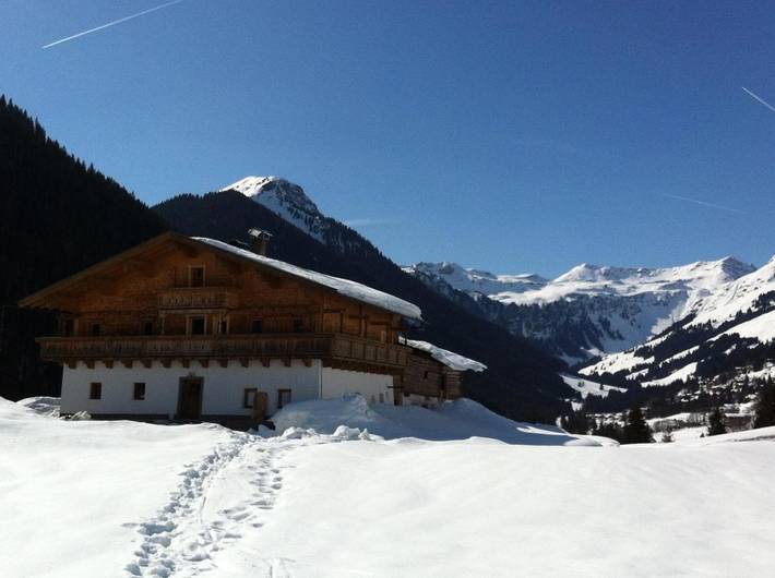 Ferienhaus für 10 Personen, mit Balkon und Terrasse sowie Garten und Ausblick