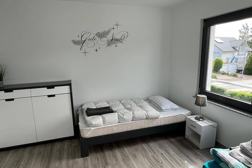 Ganze Wohnung, 15 Minuten vom Freizeitpark und  Seen entfernt. Ferienwohnung in ruhiger Lage. in Murrhardt, Rems-Murr-Kreis