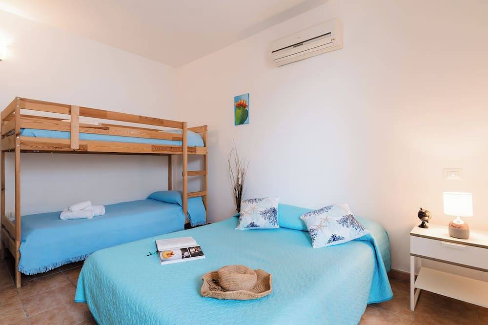 Entire apartment, La Dolce Vita By Just Houses Srl in Torre Pali, Salve