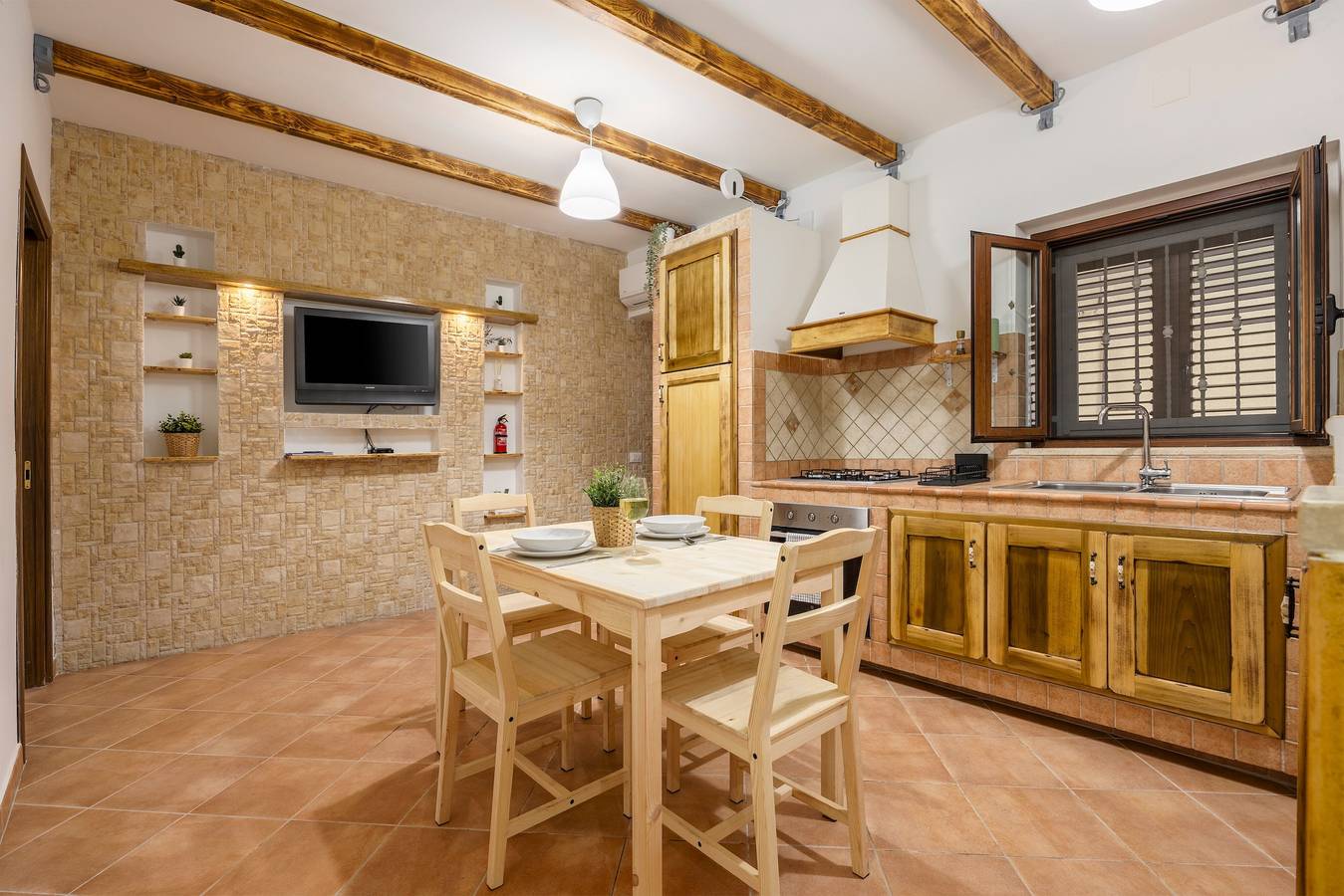 Appartement entier, Appartement « Aurora sur la Mer » avec Wi-Fi et climatisation in Palerme, Province de Palerme