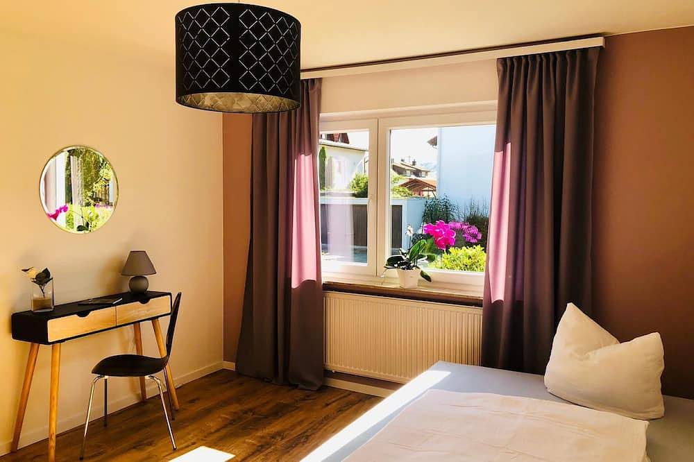 Ganze Wohnung, Doppelzimmer mit Gemeinschaftsbad in Lauchringen, Südschwarzwald