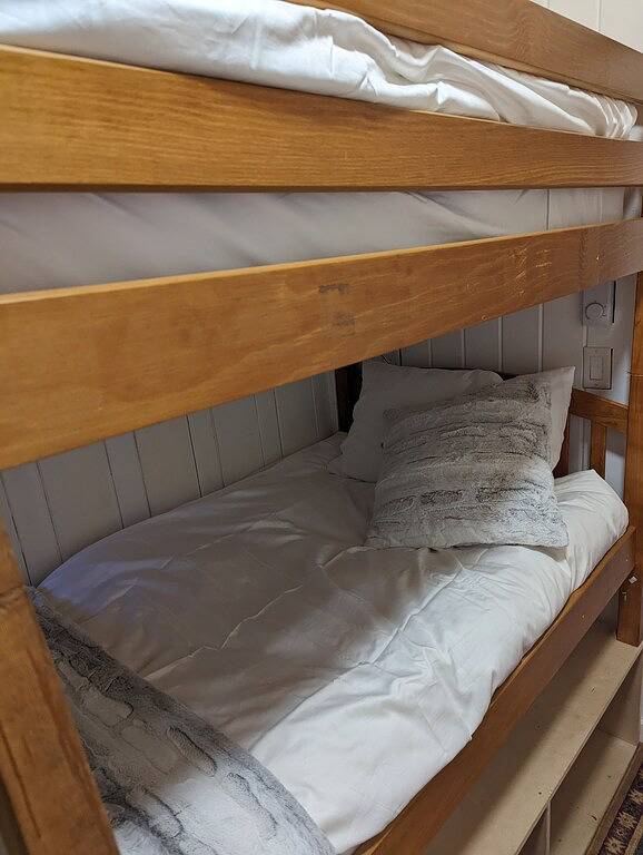 Cozy Cabin Lake View Private Beach in Kootenay-Nationalpark