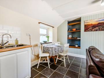 Cottage for 2 People in South-Wales, Pembrokeshire, Photo 3