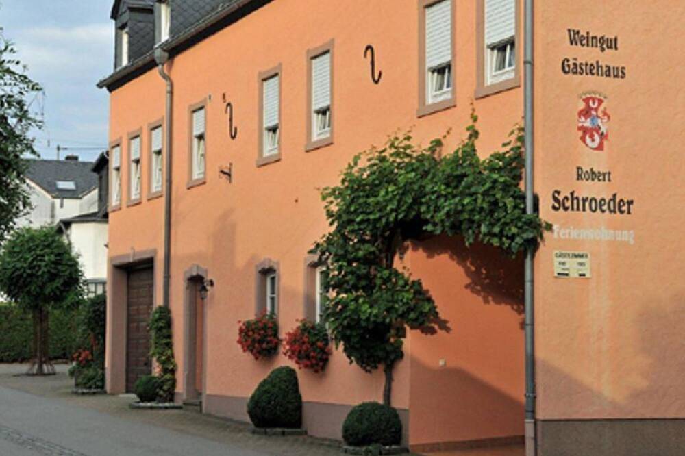 Ferienwohnung Moselblümchen (55 m²) - Weingut-Gästehaus R. Schroeder in Mehring, Moseleifel