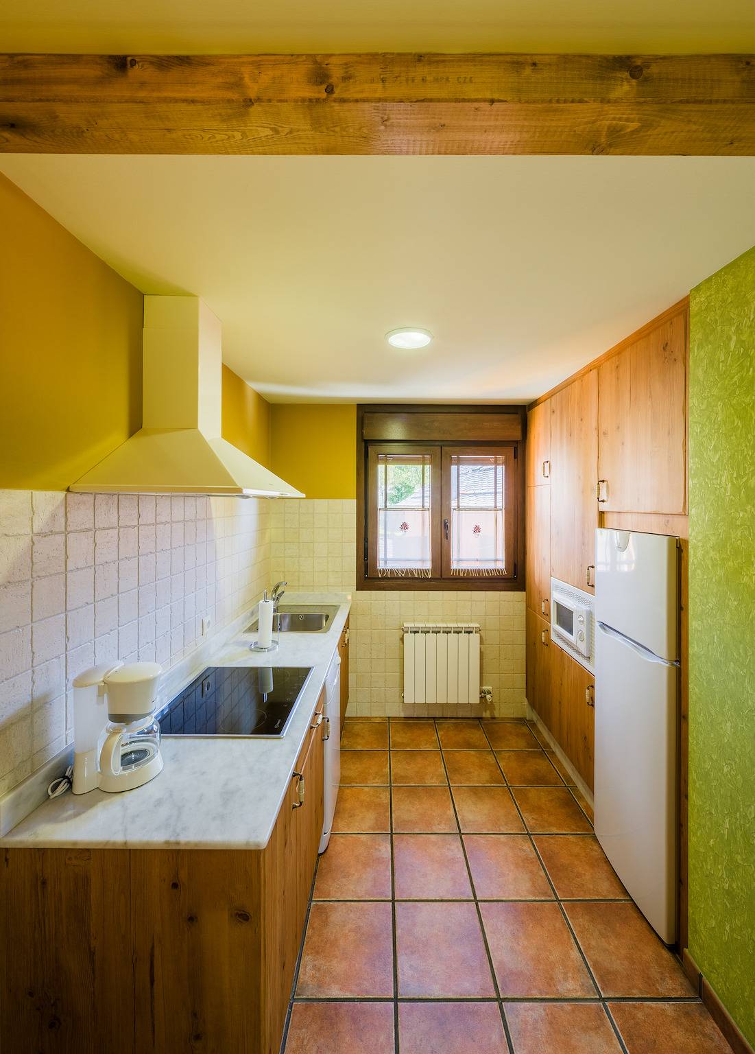 Apartamento 'Cuartal' con vistas a la montaña, piscina compartida y Wi-Fi in Caboalles de Abajo, Villablino