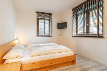 Chalet für 16 Personen in Mayrhofen, Zillertaler Alpen, Bild 3