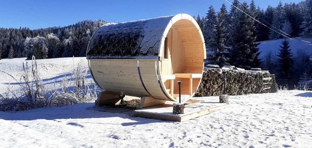 Gîte pour 6 personnes, avec sauna ainsi que jardin et vue à Les Moussières - 2