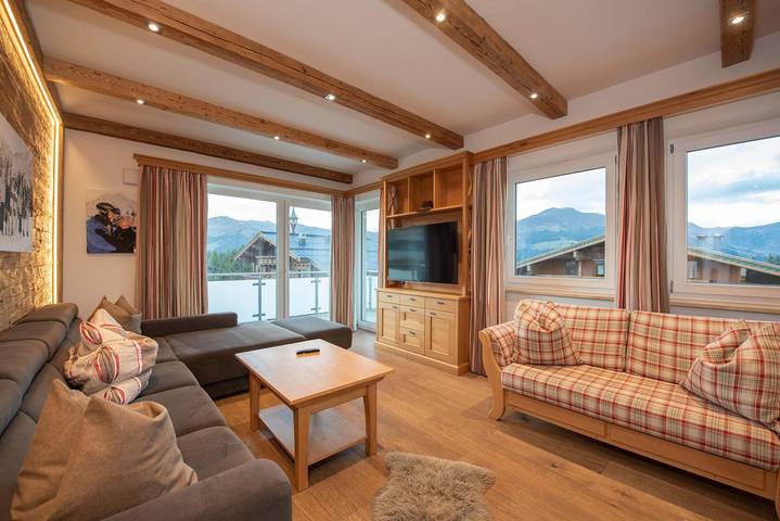 Ferienwohnung für 8 Personen, mit Balkon und Ausblick in der Zillertal Arena
