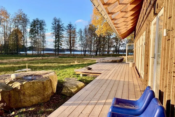 Einzigartiges Seehaus in Kösen, Sauna, Fahrräder, Boot, Kajak, WLAN, Ladestation Auto in Kösen, Kronoberg
