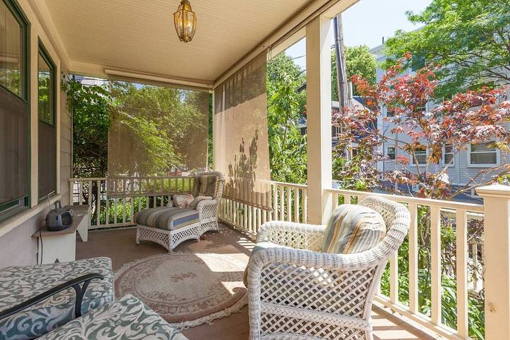 Vacation rental for 10 people, with garden and balcony in Cambridge (MA)