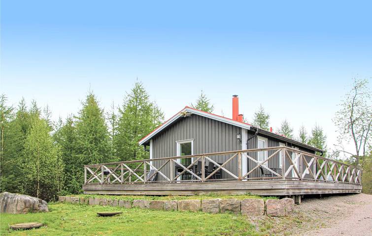 Ferienhaus für 7 Personen, mit Garten und Ausblick sowie Seeblick in Hylte