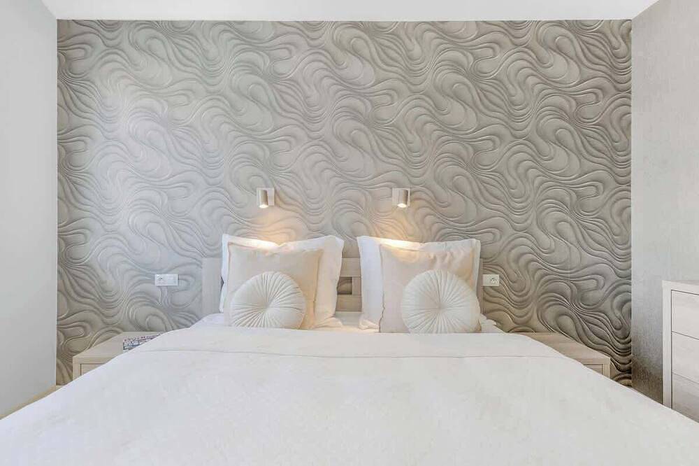 Entire apartment, Premium Apartment with Balcony and Parking in Bratislava, Bratislava region