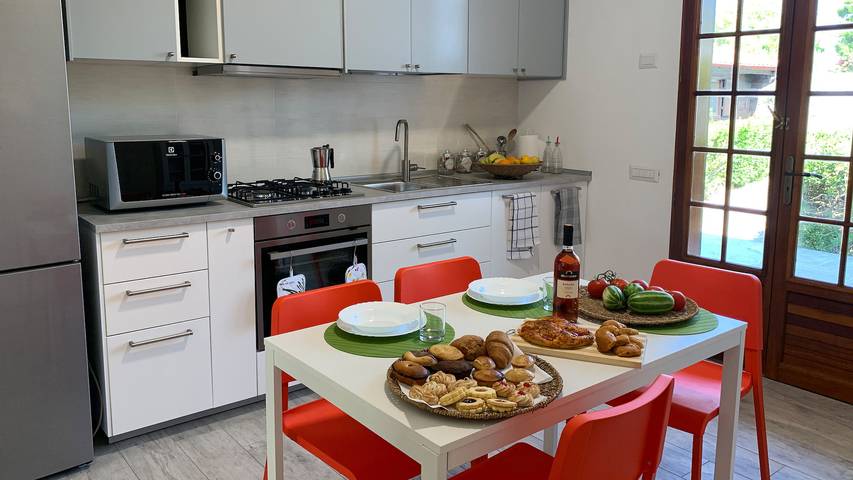 Gîte pour 6 personnes, avec terrasse et jardin à Lecce - 3