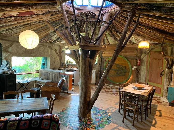 Location de vacances pour 6 personnes, avec Terrasse et Jardin ainsi que Piscine et Vue à Bajamont