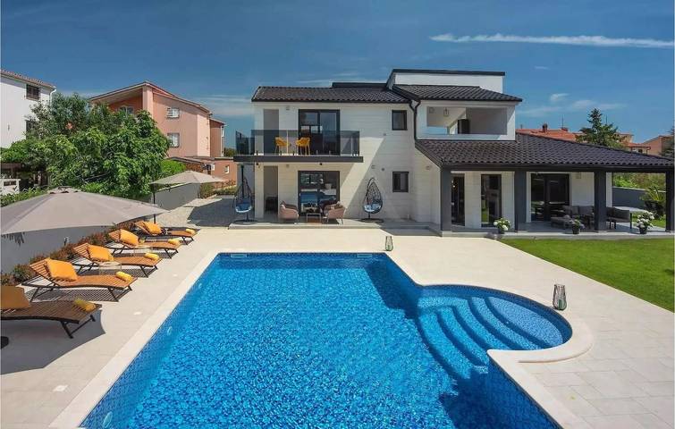 Moderne Villa D&v nahe den Stränden und der Arena in Pula-Medulin, Pula