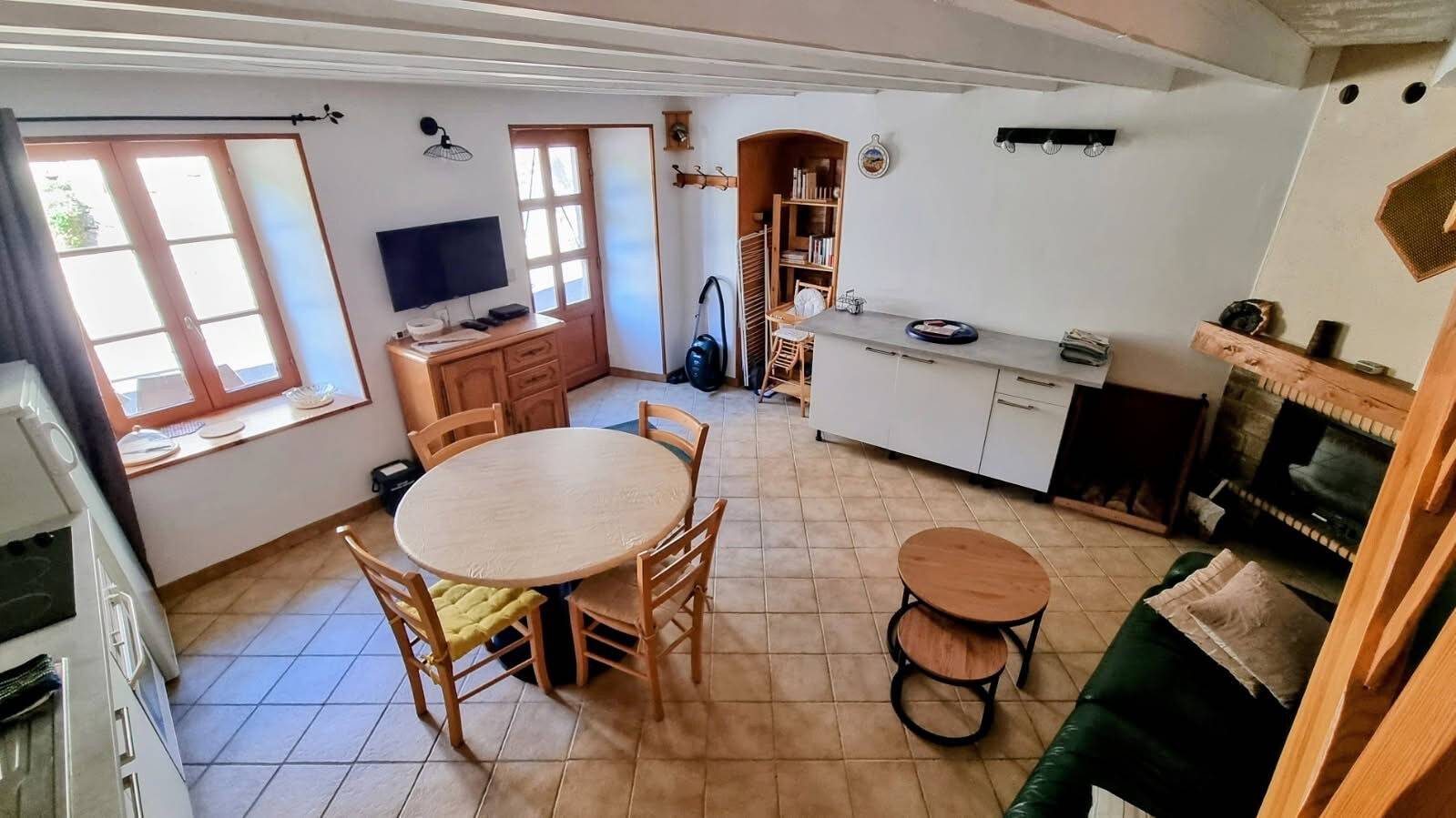 Gîte du Doulon, idéal couple avec bébé et/ou jeune enfant in Saint-Vert, Parc Naturel Régional Livradois-Forez