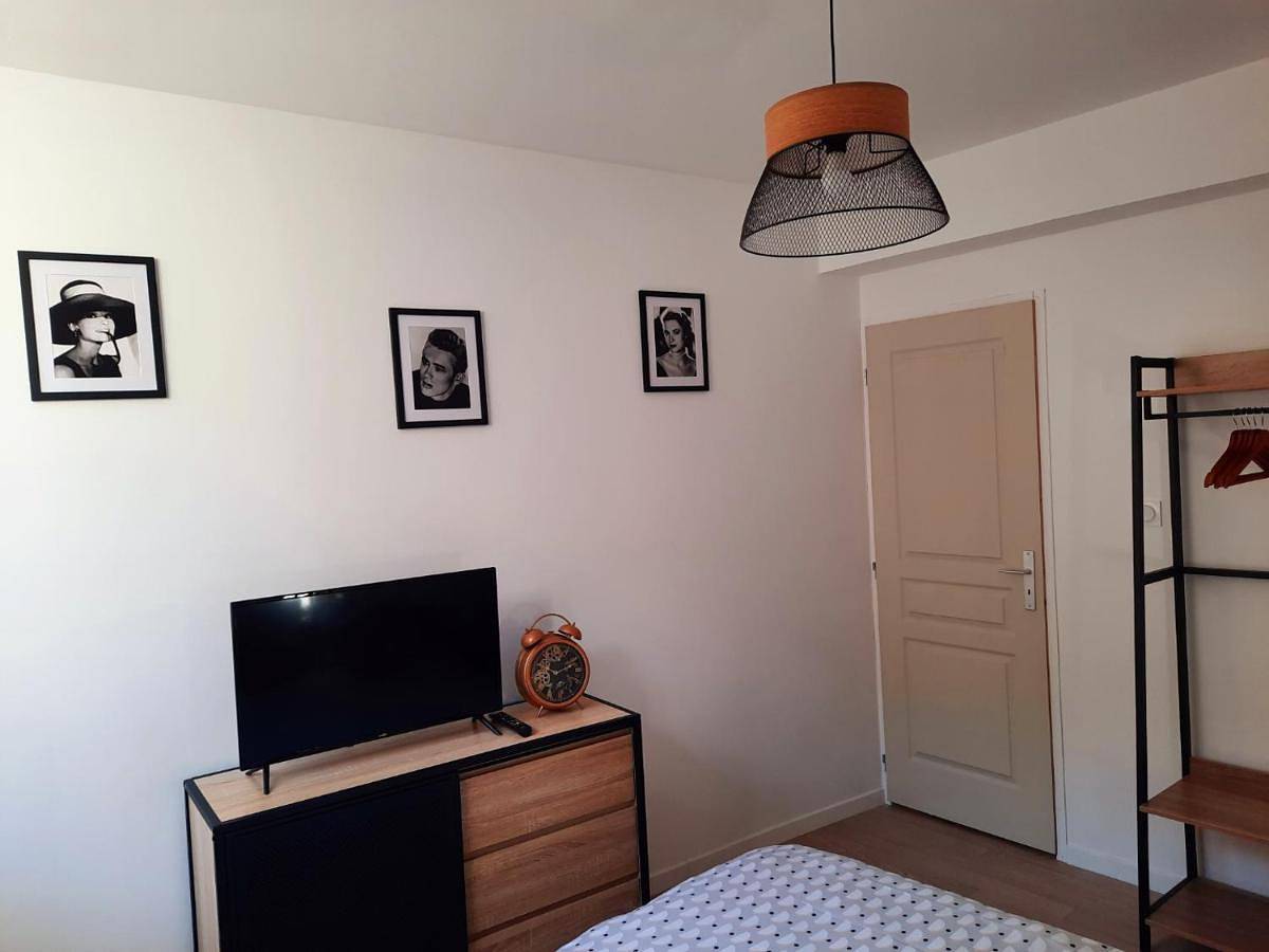 Appartement entier, Two-Bedroom Apartment in Saint-Mihiel, Région de Commercy