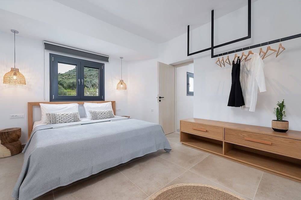 Villa Calma Boho Style,family friendly, salt water Pool, large home in Kamilari, Iraklio-Heraklion und Umgebung