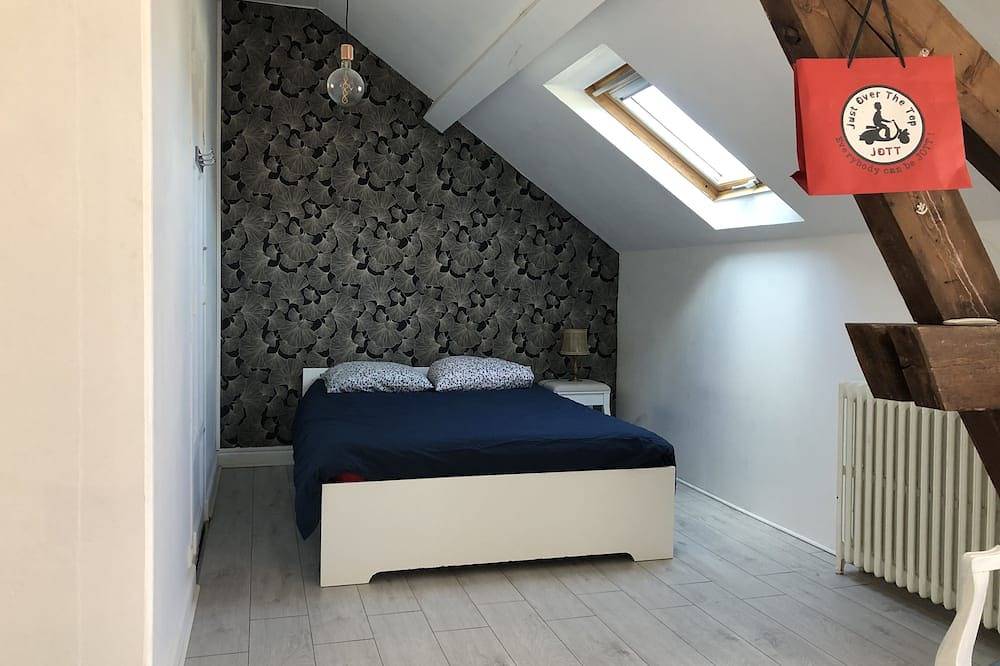 Maison en pierre avec piscine au cœur du vignoble bourguignon in Nuits-Saint-Georges, Région de Beaune