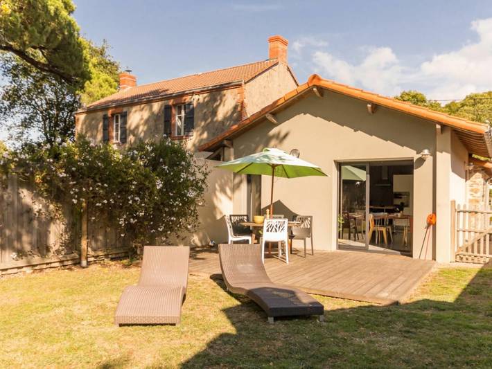 Gîte pour 4 personnes, avec Terrasse et Jardin