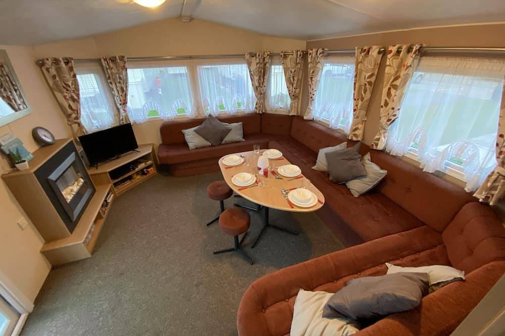 Glamping for 10 People in St Osyth, Essex