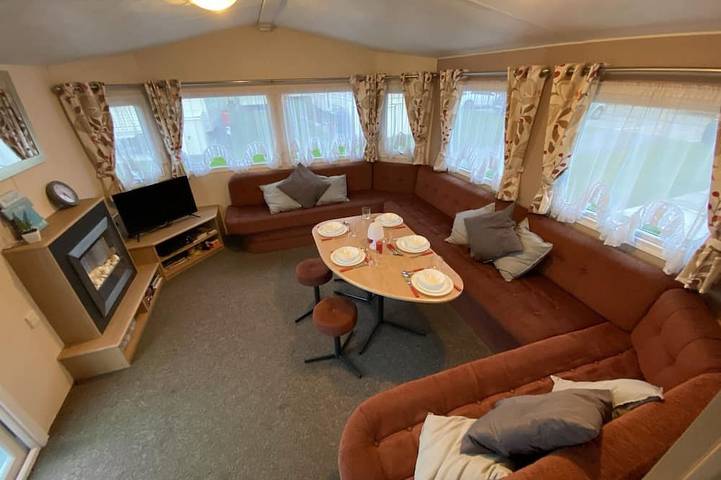Glamping for 10 people in St Osyth