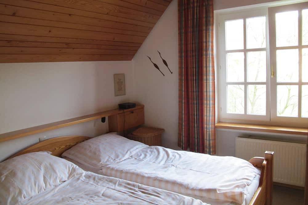 Ganze Wohnung, Familienfreundliche, großzügige Ferienwohnung mit Aussicht in Silbach, Winterberg
