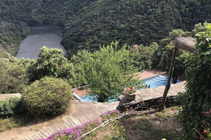 Agriturismo pour 8 personnes, avec jardin et jacuzzi