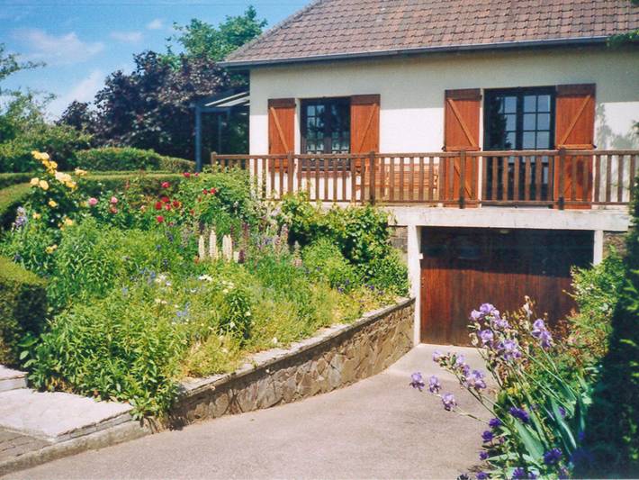 Gîte pour 6 personnes, avec terrasse et jardin