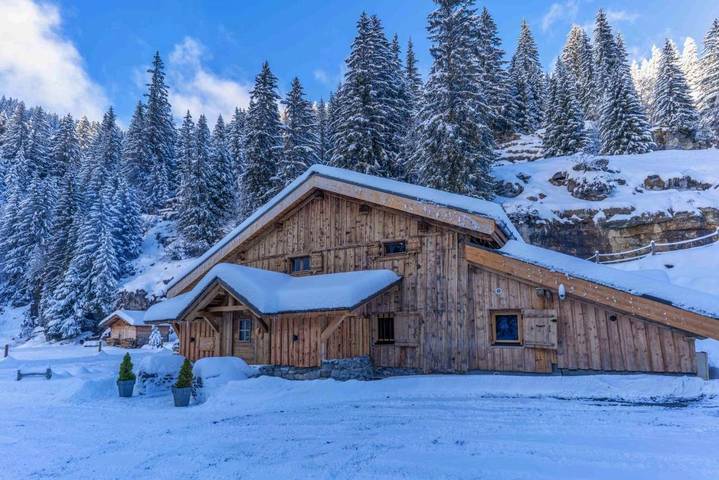 Gîte pour 15 personnes, avec vue sur le lac ainsi que jardin et vue à Magland - 2