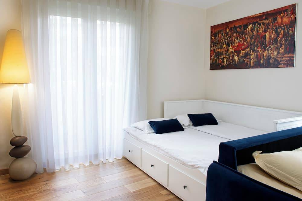 Ganze Wohnung, Appart neuf proche Paris - Secure parking 7' from Rer B direct line to Cdg and Ory in Châtenay-Malabry, Hauts-de-Seine