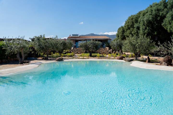 Gîte pour 6 personnes, avec jardin et piscine dans Orosei - 3