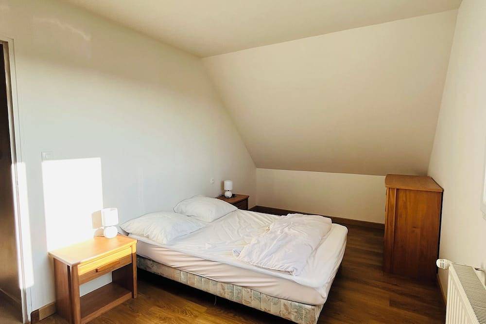 Maison spacieuse proche mer in Agon-Coutainville, Région de Coutances