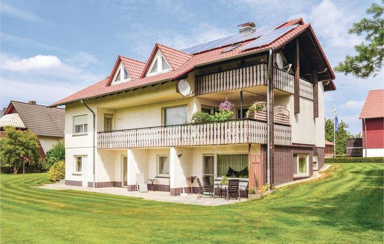 Ferienwohnung für 6 Personen, mit Terrasse in Breuna