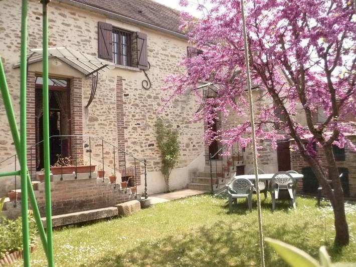 Gîte for 7 people, with garden and terrace - 1